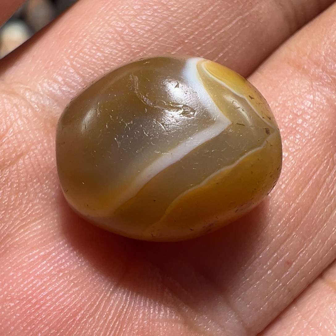 颈饰玻璃墨白藏传出品04