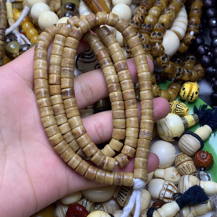 大叶紫檀（黑酸枝木类）