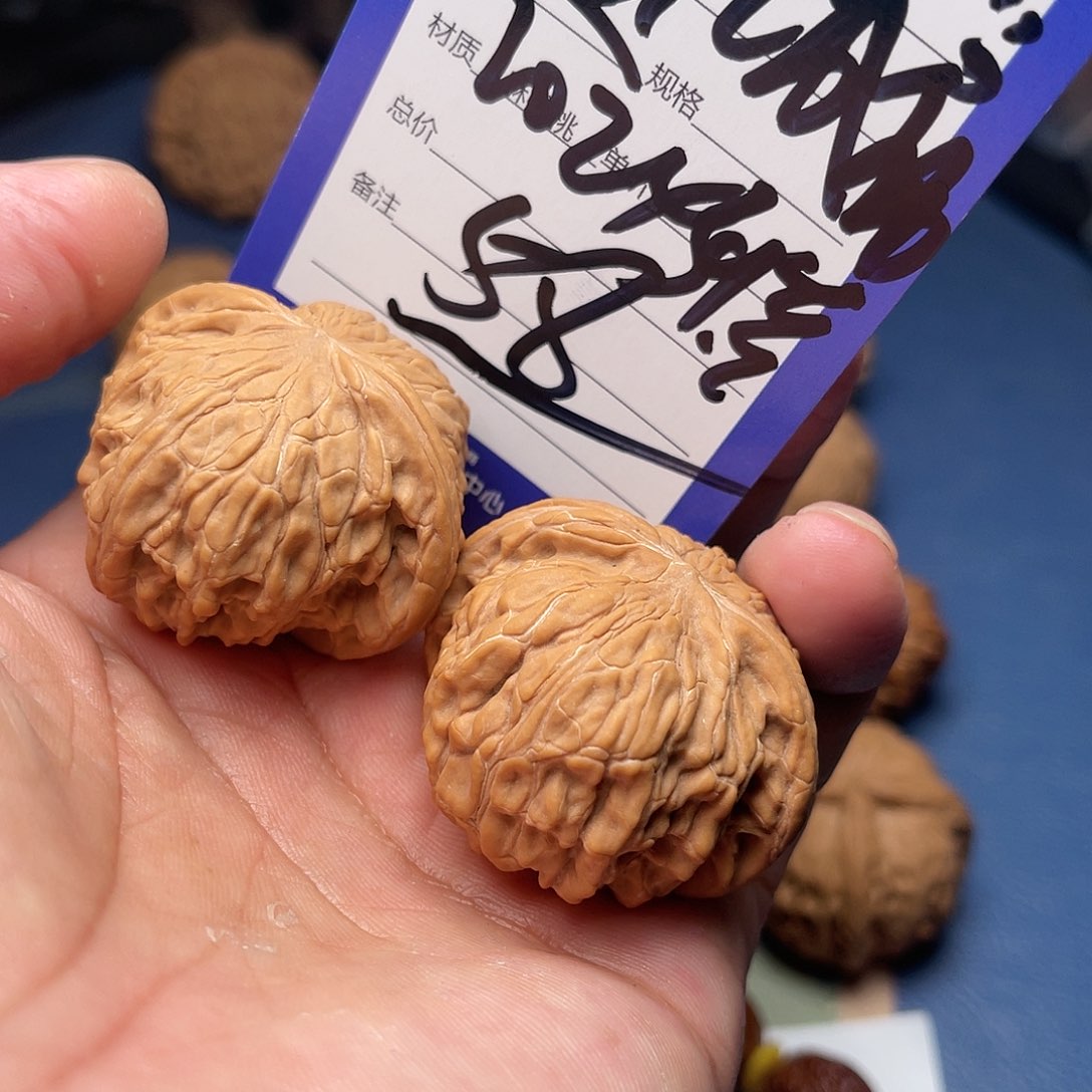 【闪购商品】文玩核桃吊坠运**产