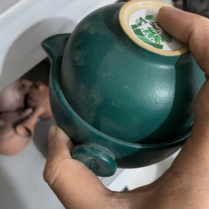 陶瓷艺术品及陶瓷壶