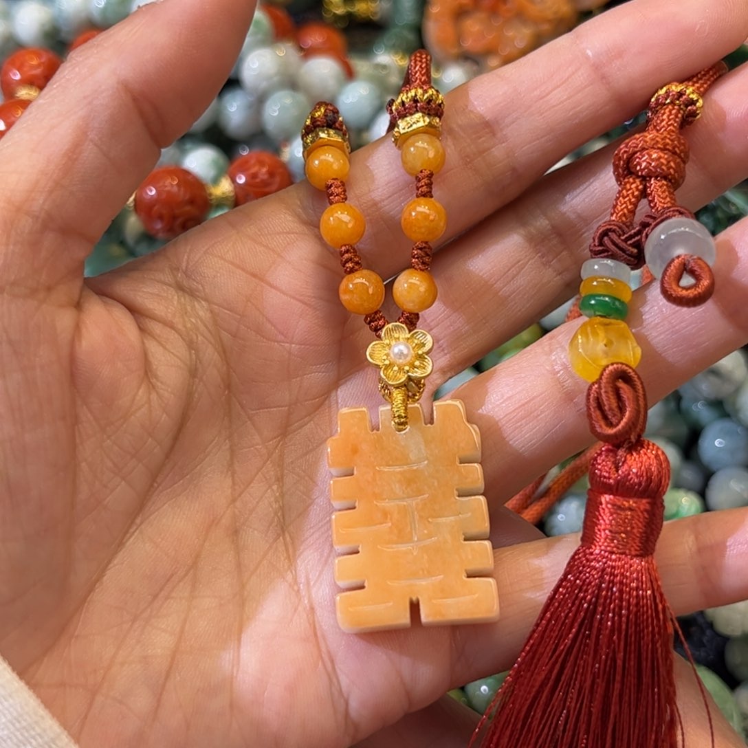 翡翠颈饰未镶嵌待编款