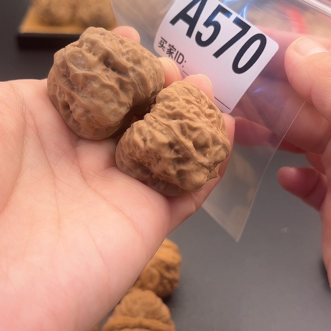 桃核把件W***?哇哇福利37