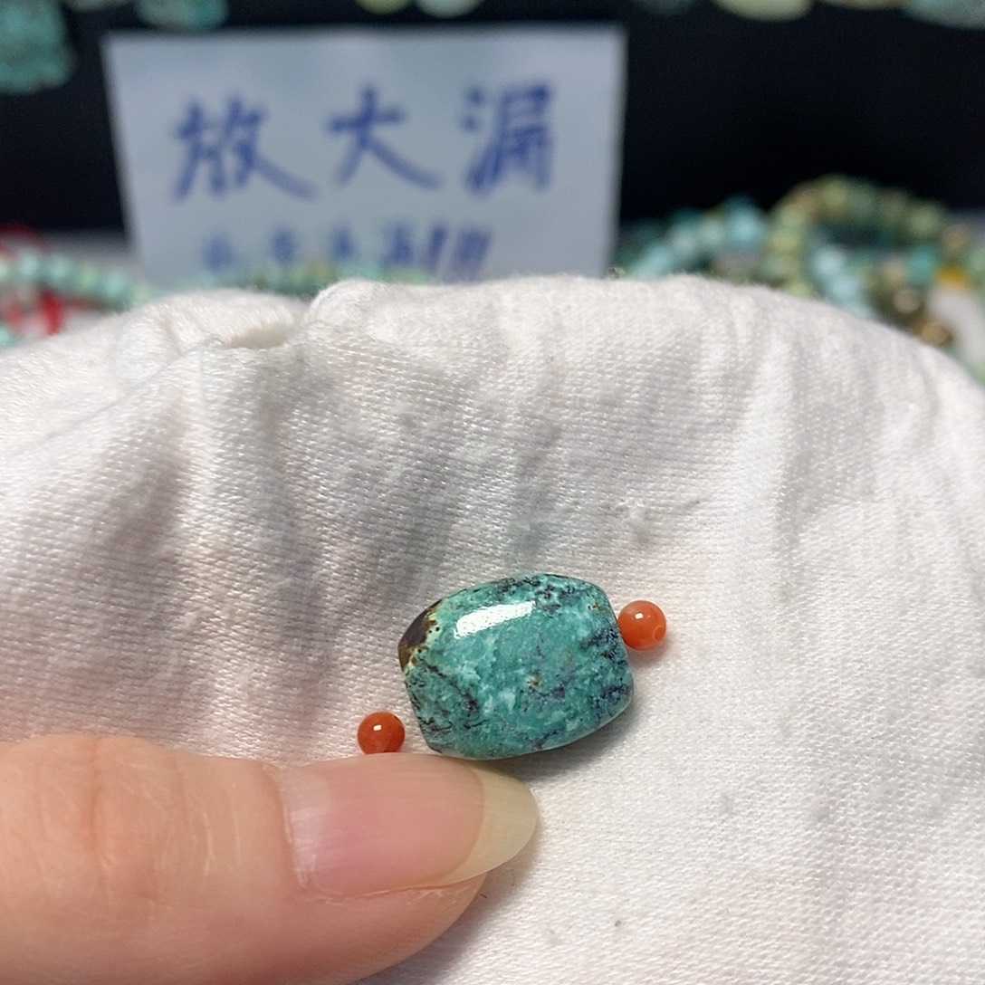 南红玛瑙未镶嵌珠宝奇石