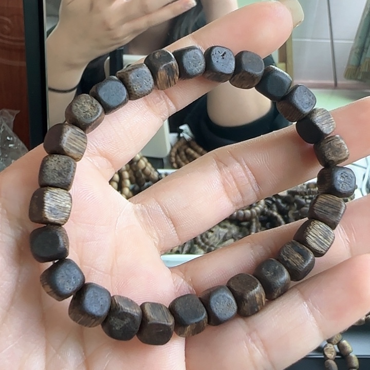 沉香沉香碎屑方糖珠单圈5克