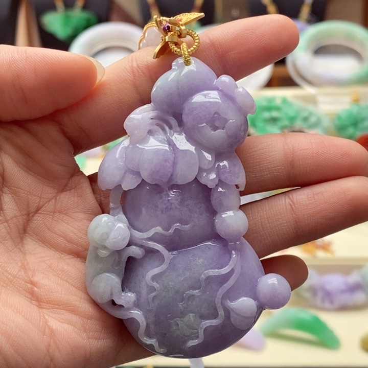 翡翠颈饰未镶嵌翡翠吊坠