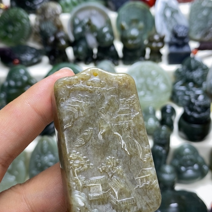 颈饰未镶嵌和田玉