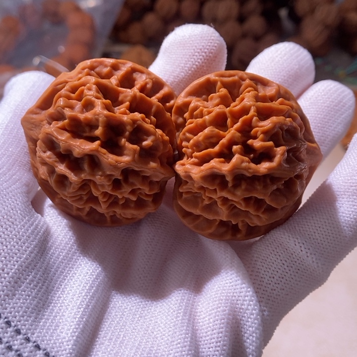 手串文玩核桃…………