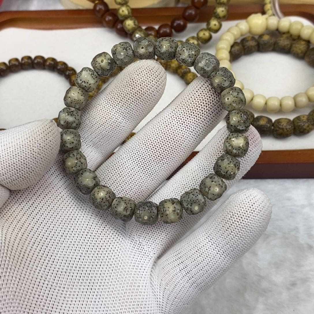 星月菩提手串糯冰石玉料10改无相