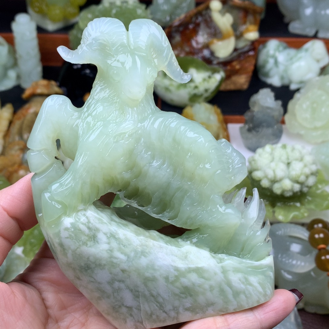 岫玉手把件未镶嵌