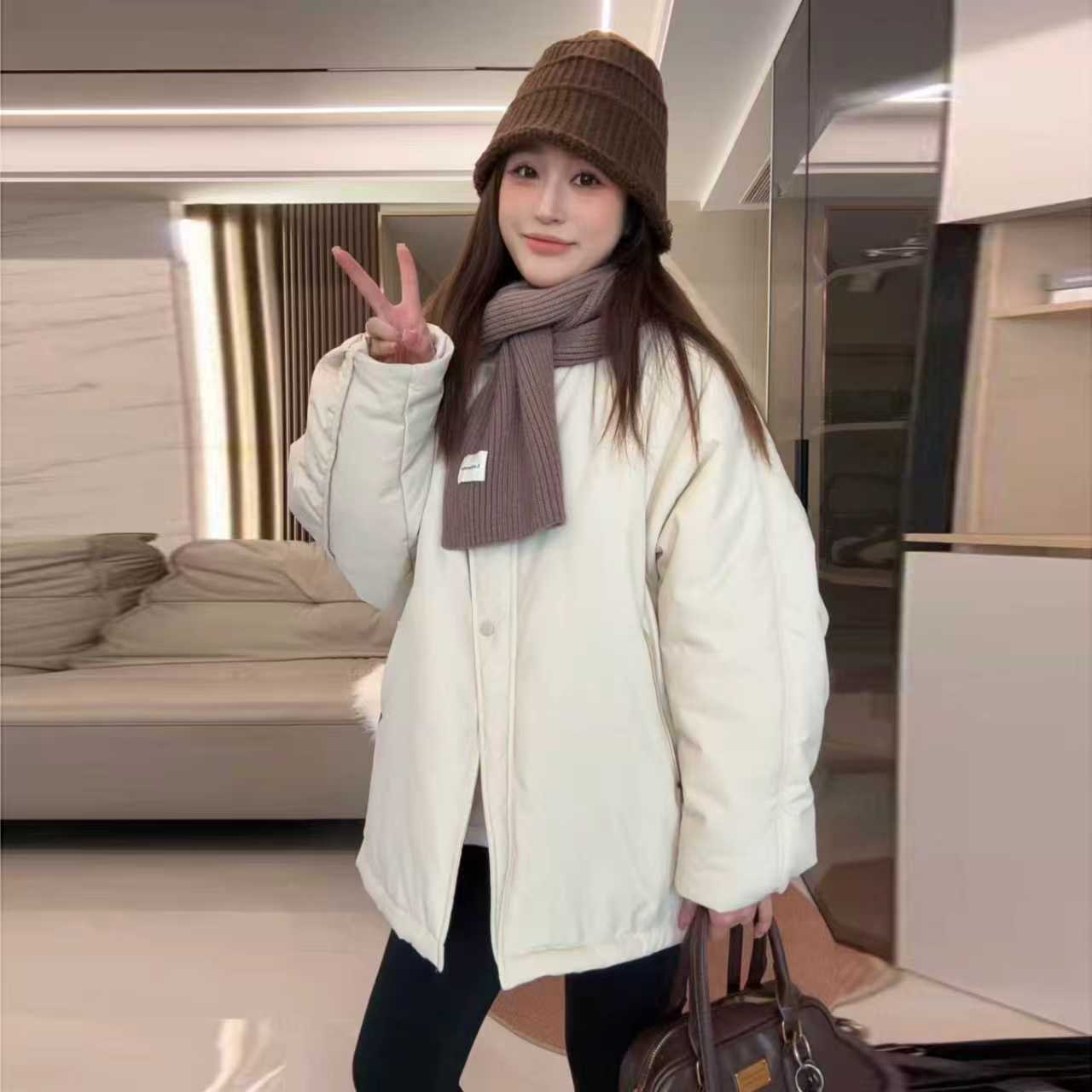 2025秋冬新款时尚简约气质百搭休闲圆领长袖纯色宽松薄款棉服