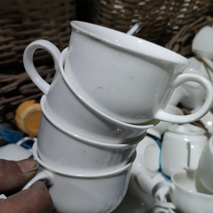 摆件陶瓷盘子碗啥都有