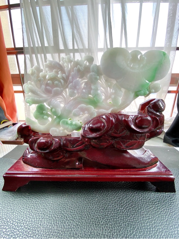 缅甸天然翡翠A货，精雕冰润春彩如意摆件750