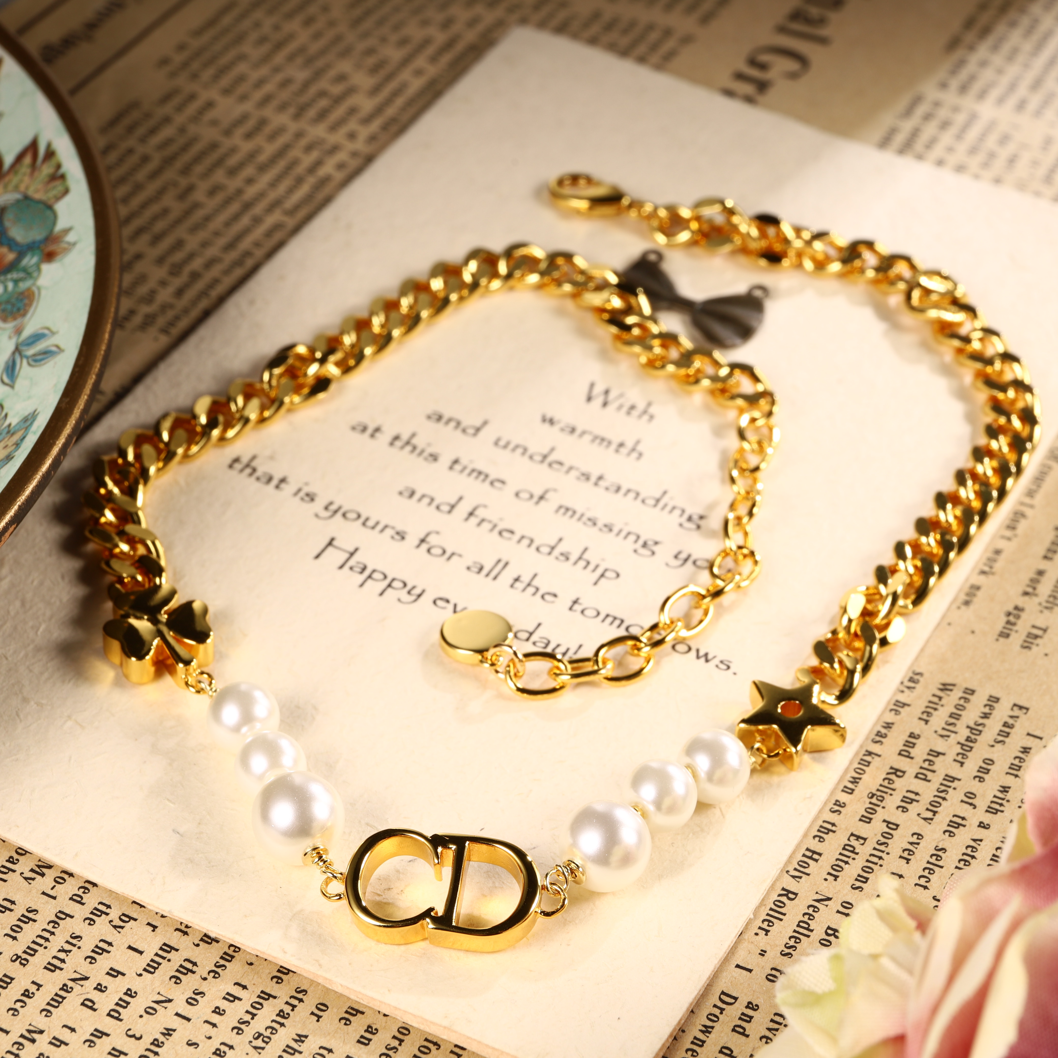 铜合金仿珍珠项链 C-28907 金色时尚轻奢气质高级镶嵌精致项链