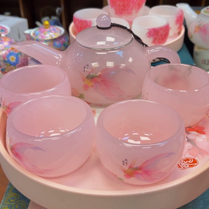 紫砂茶杯说句图咯小心翼翼中央音乐学院