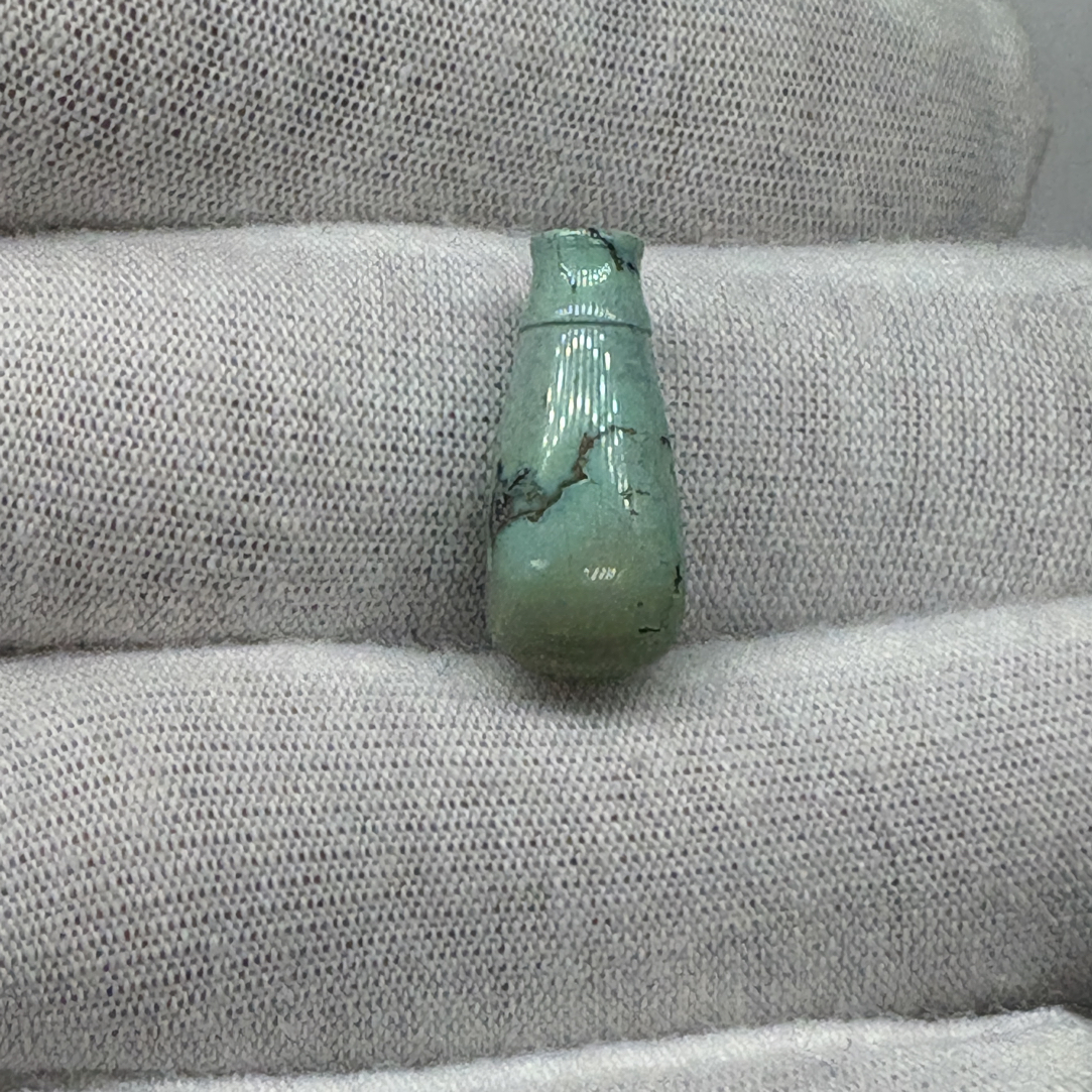 湖北原矿绿松石手工三通8.4*8.0*18.8瓷釉品质无优化非泡油产品