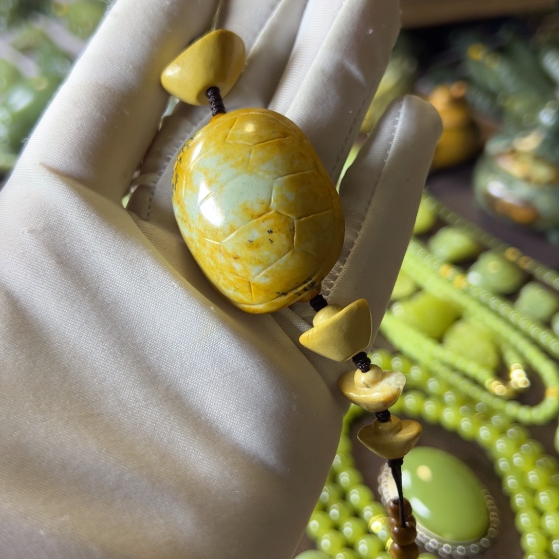 D***W岫岩河磨玉（透闪石质玉）未镶嵌挂件