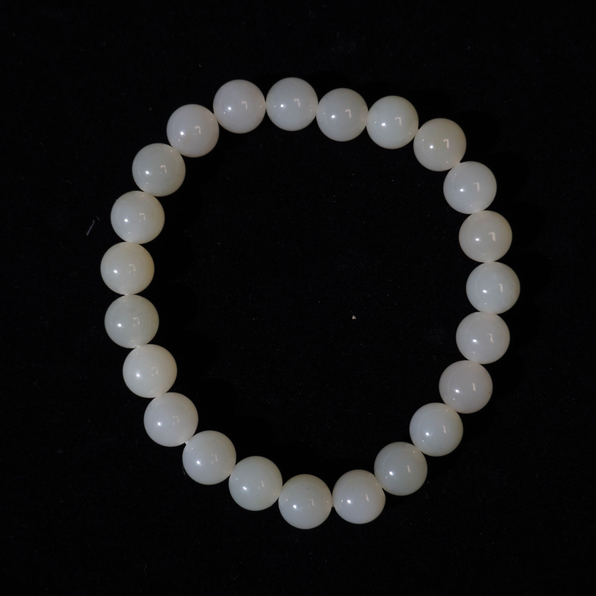 11NA57   创汇   和田玉手串