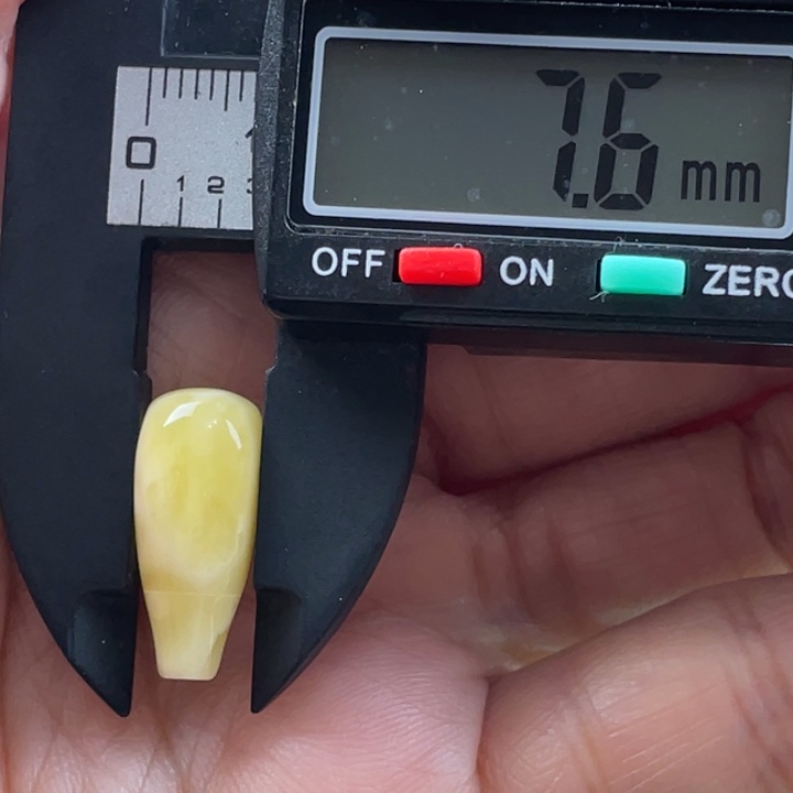 【闪购商品】琥珀裸石未镶嵌10号