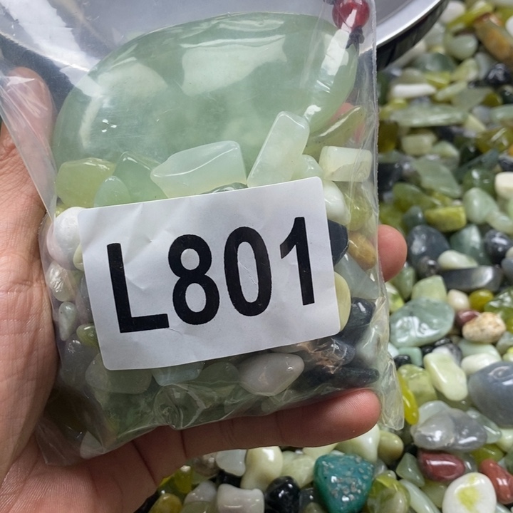 蛇纹石玉鱼缸石未镶嵌