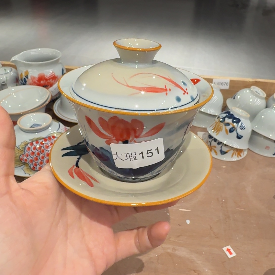 釉下手绘茶具微瑕