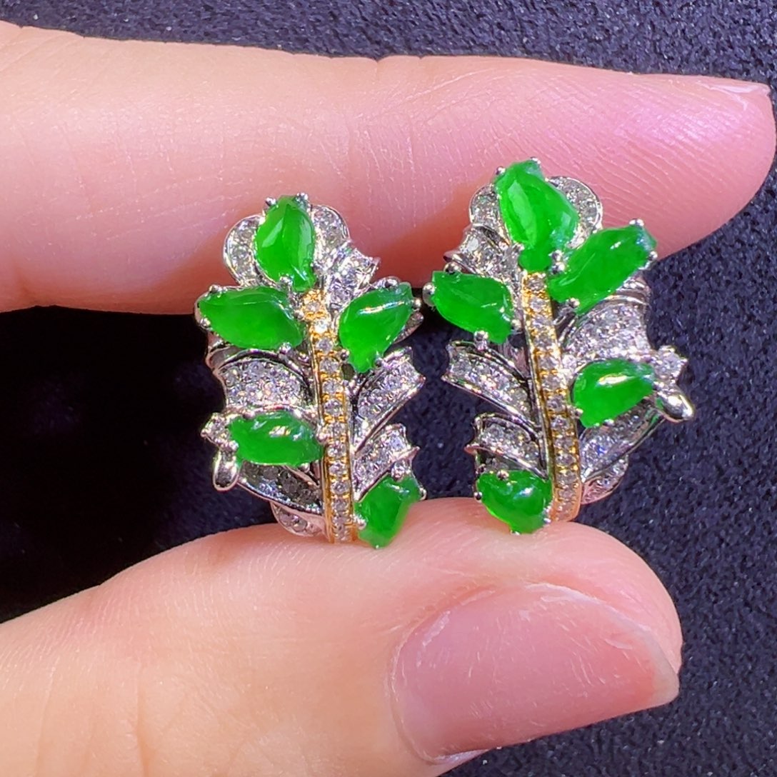 翡翠18K金镶嵌耳饰耳包