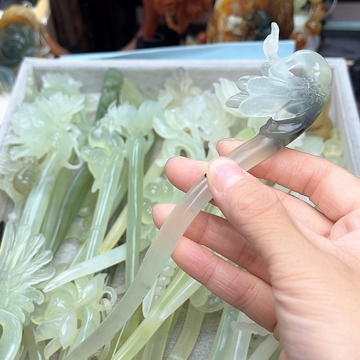 蛇纹石玉未镶嵌发簪