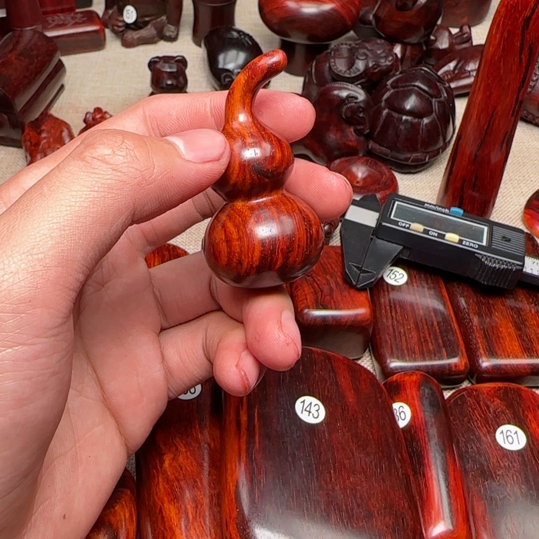 檀香紫檀（小叶紫檀）苏****哥