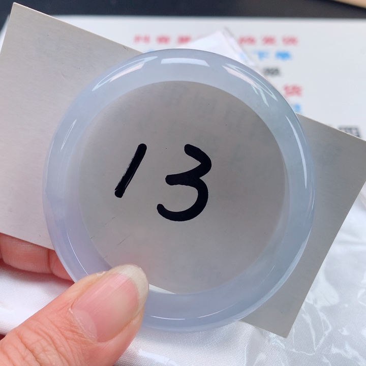 翡翠手镯未镶嵌正