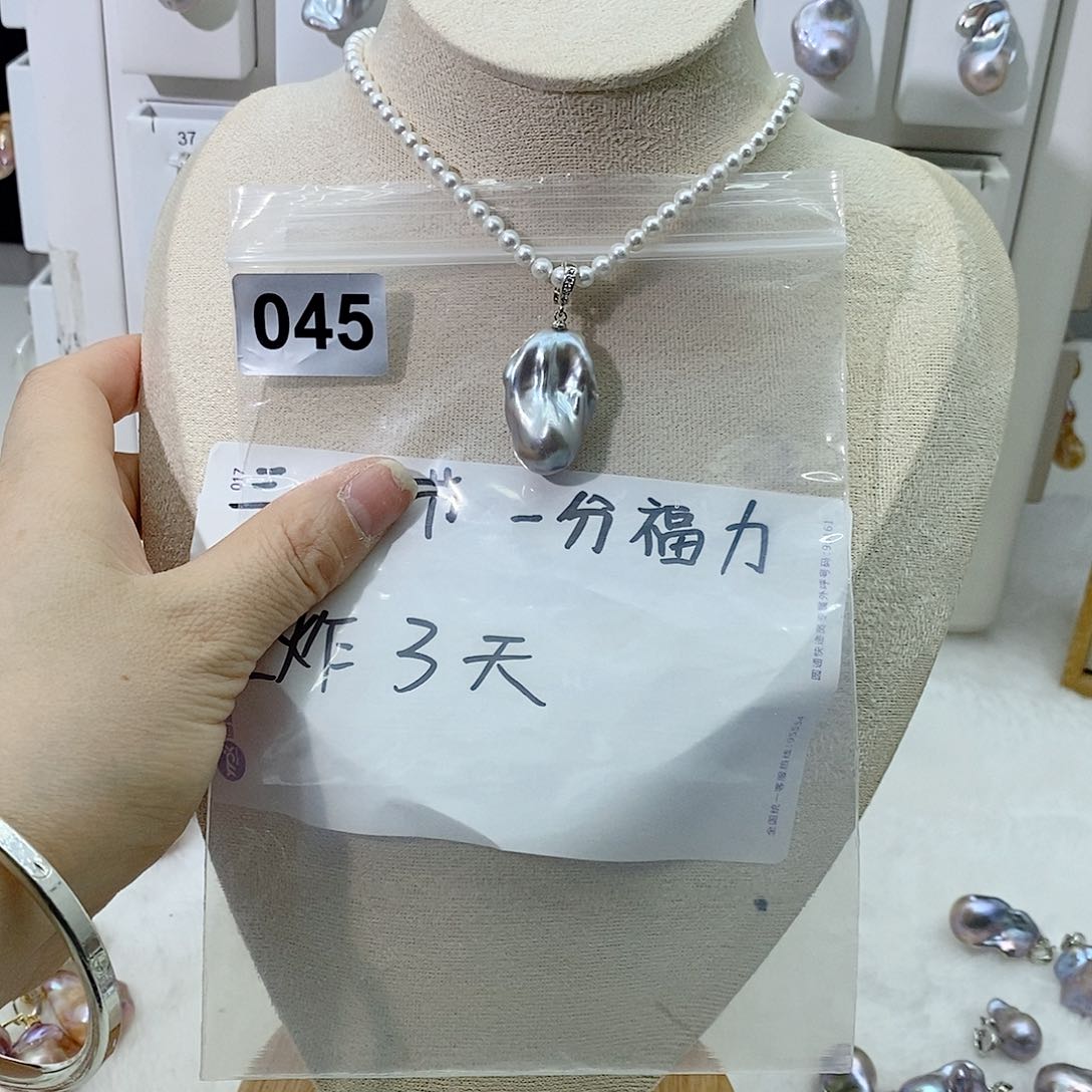 淡水珍珠颈饰合金