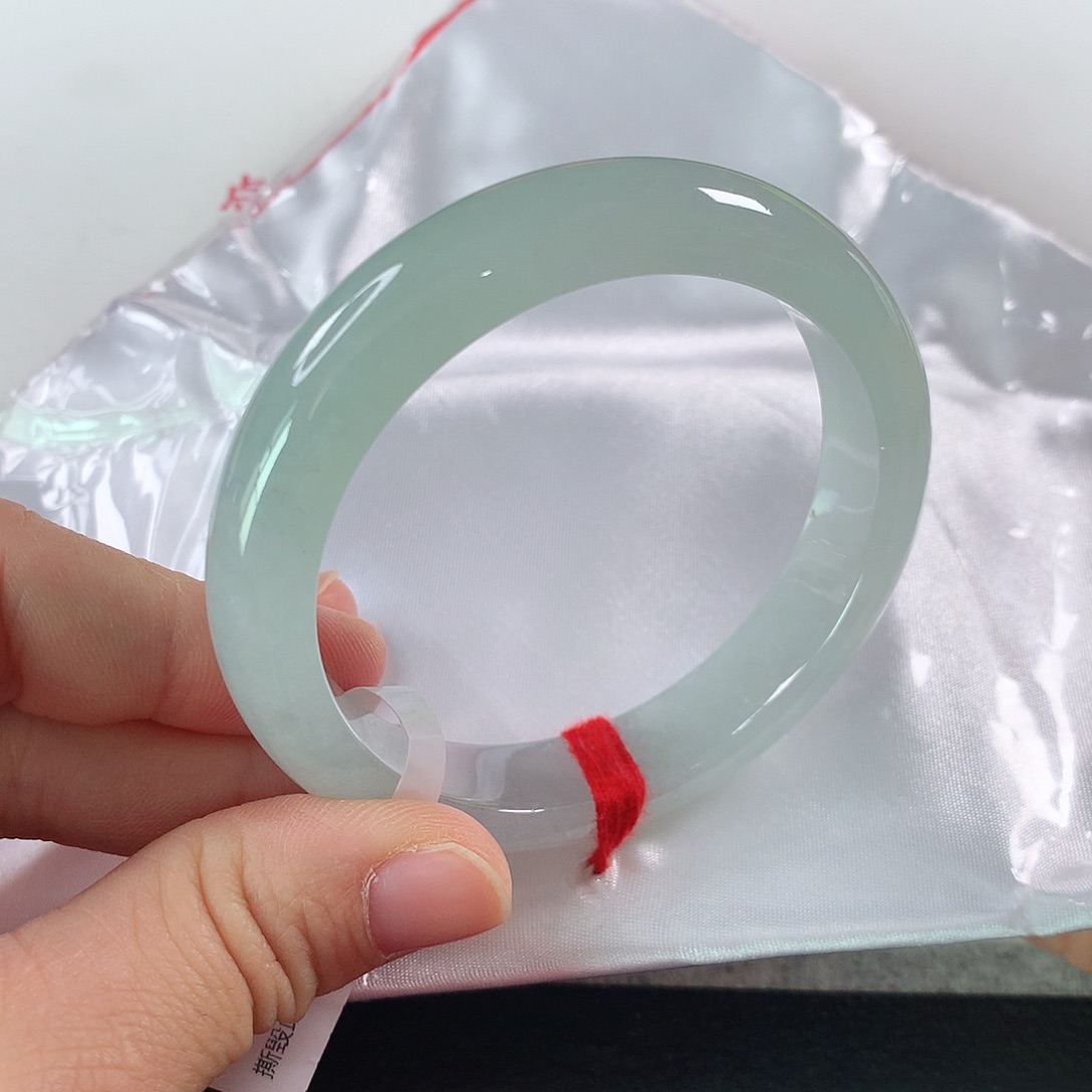 翡翠手镯未镶嵌⑨③