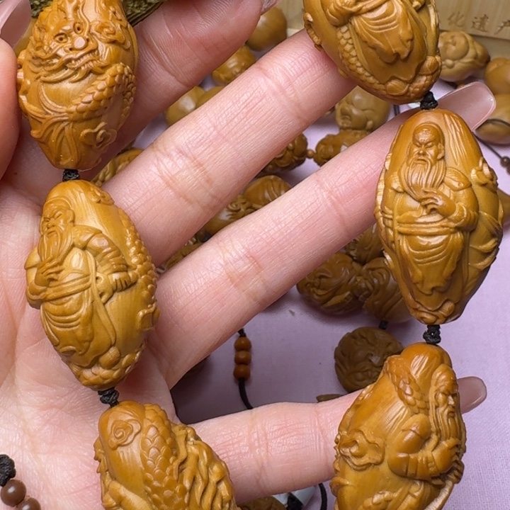 橄榄核手串/手链龙关公