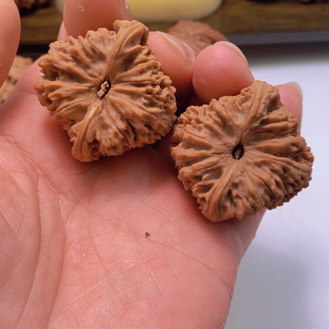 文玩核桃把件飞**缆文玩核桃南疆