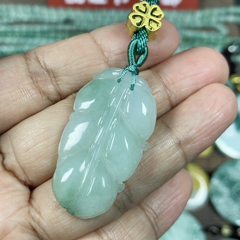 【闪购商品】翡翠颈饰未镶嵌玉吊坠翡翠玉双面金枝玉叶