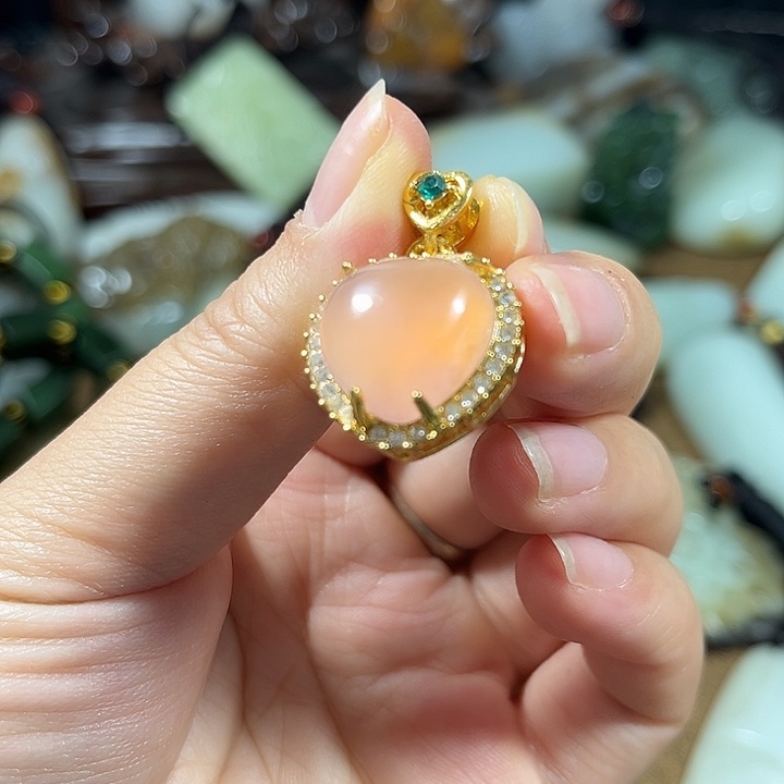 玛瑙/玉髓颈饰未镶嵌