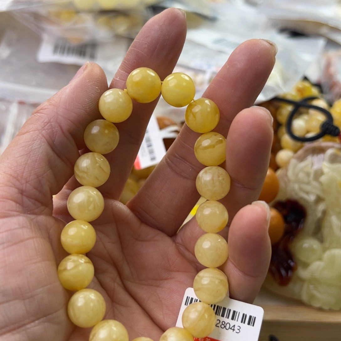 琥珀珠宝奇石未镶嵌