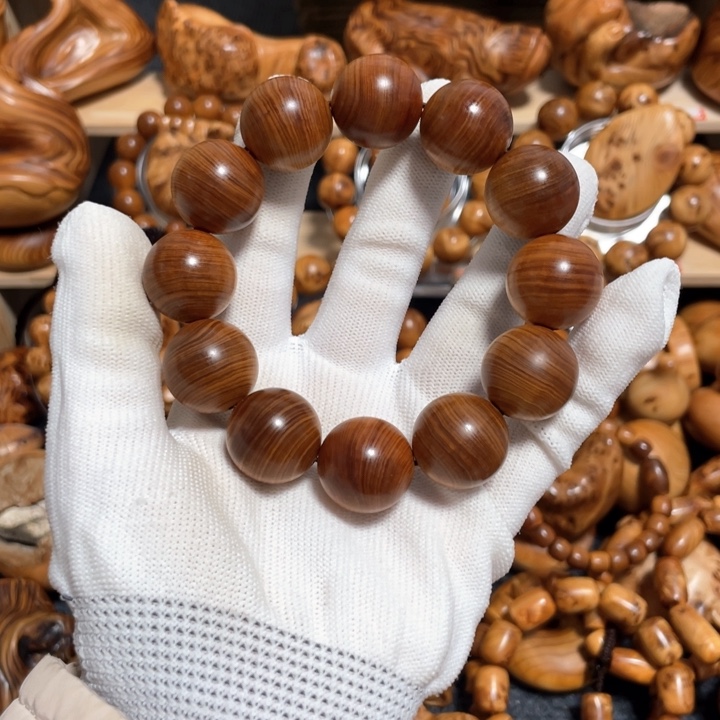 柏木（崖柏）橄*绿太行崖柏板根黑油2.0手串