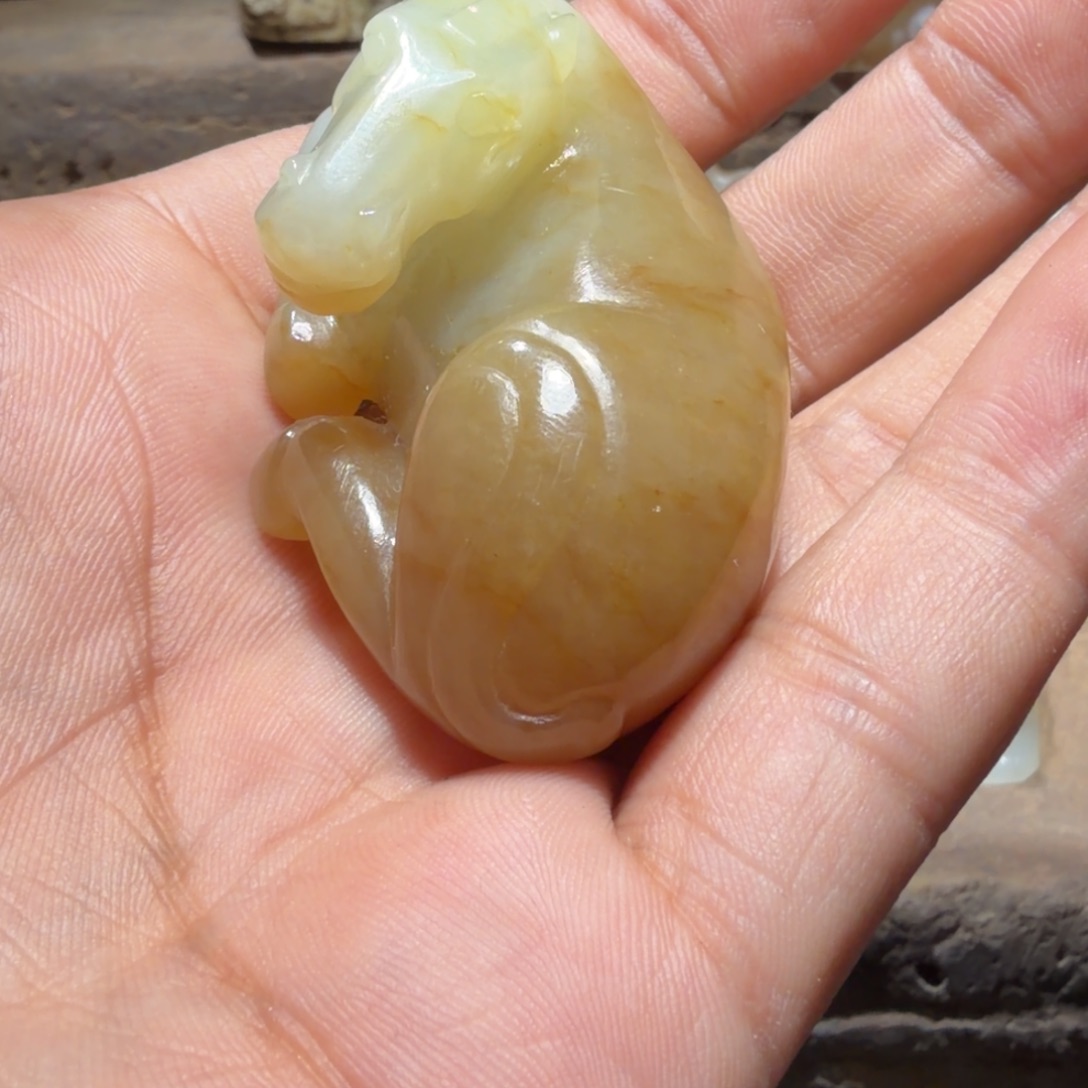 荣***堂和田玉（糖玉）未镶嵌颈饰