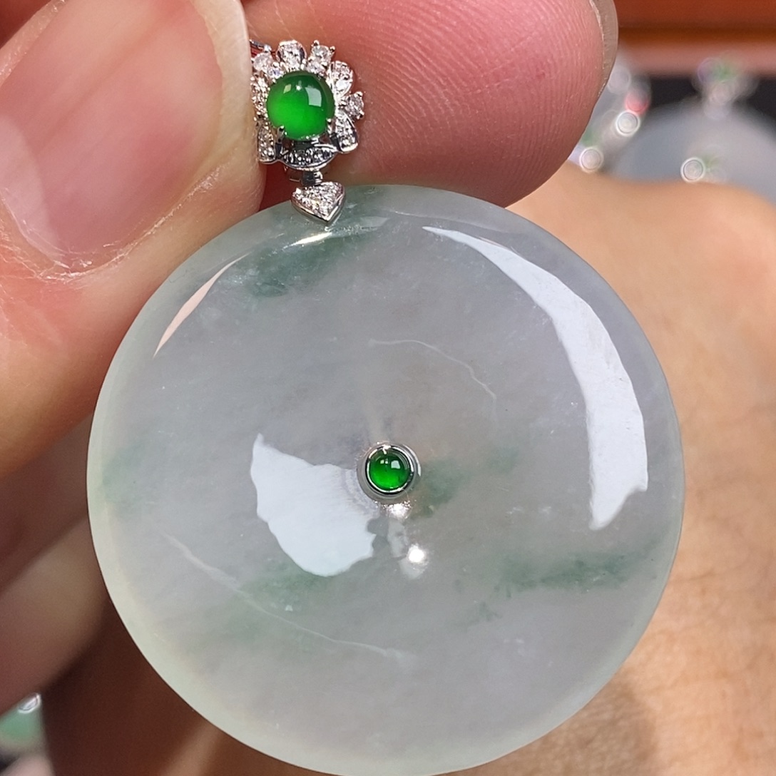 翡翠颈饰18K金镶嵌平安