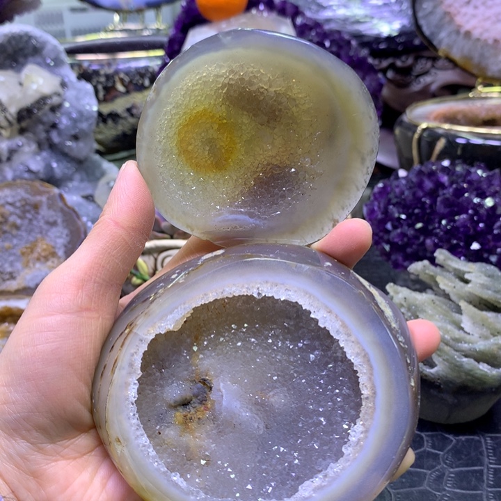 水晶福利彩晶盆未镶嵌