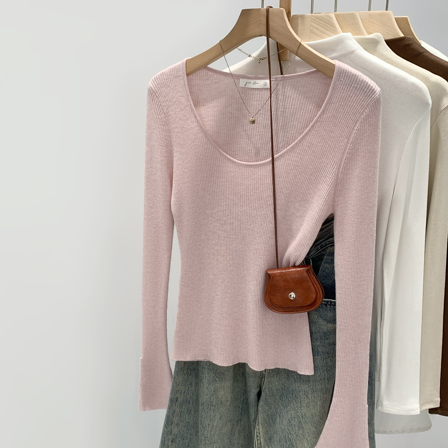 【部分现】大方圆领修身长袖毛衣上衣秋冬新款气质修身上衣女M1719