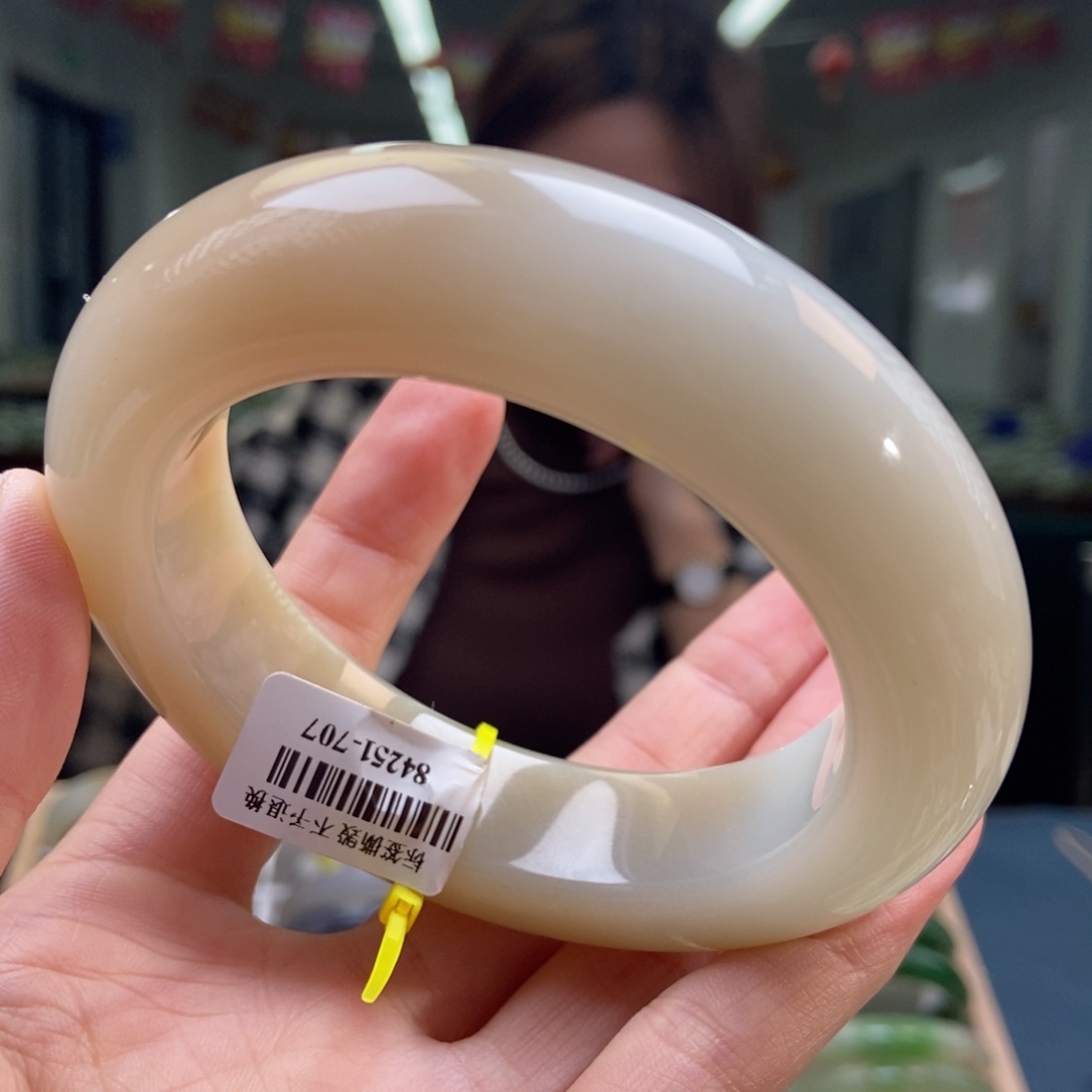 和田玉手镯未镶嵌62