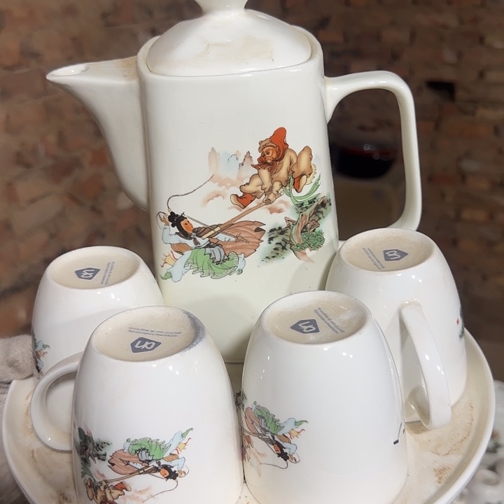 库存微瑕方壶一套