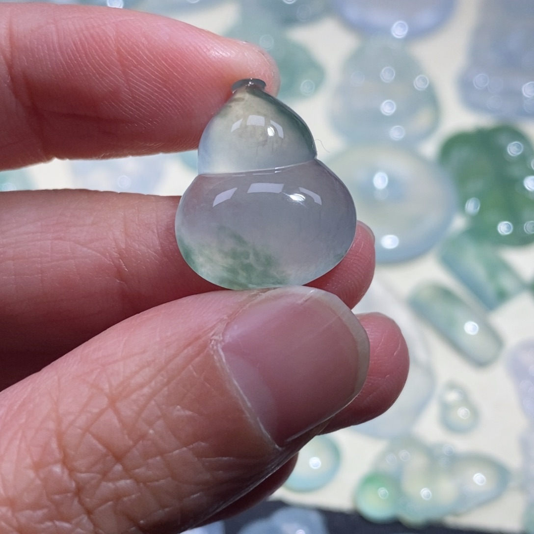 翡翠颈饰未镶嵌天然缅甸翡翠A货