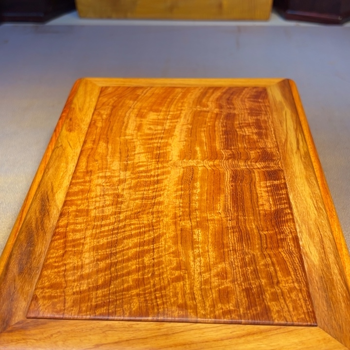 欧***步机关盒。              