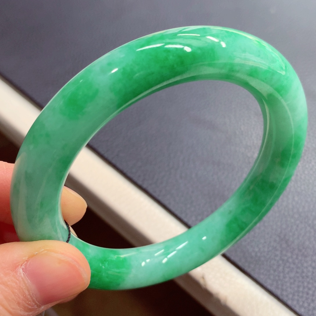 未镶嵌手镯翡翠翡翠