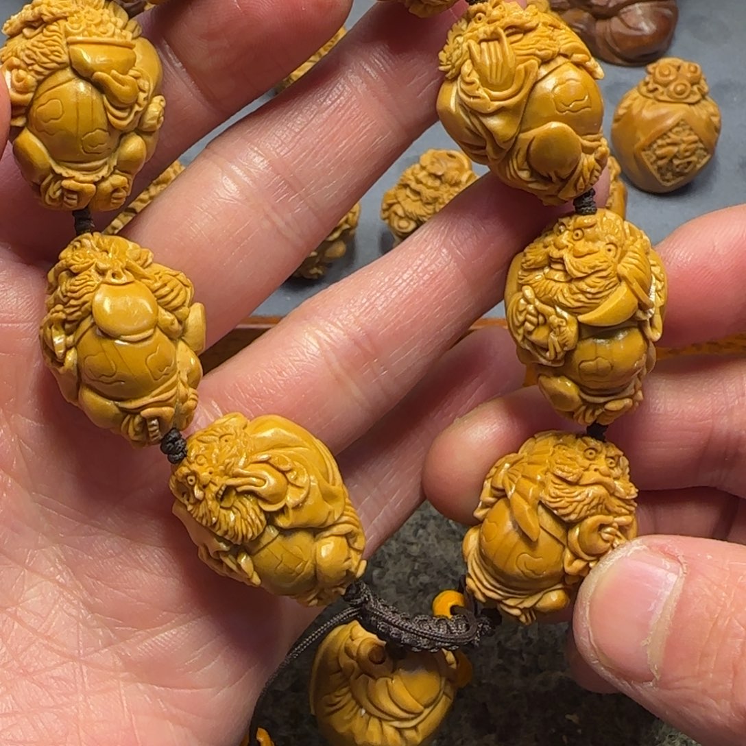 橄榄核吊坠钟馗呀呀