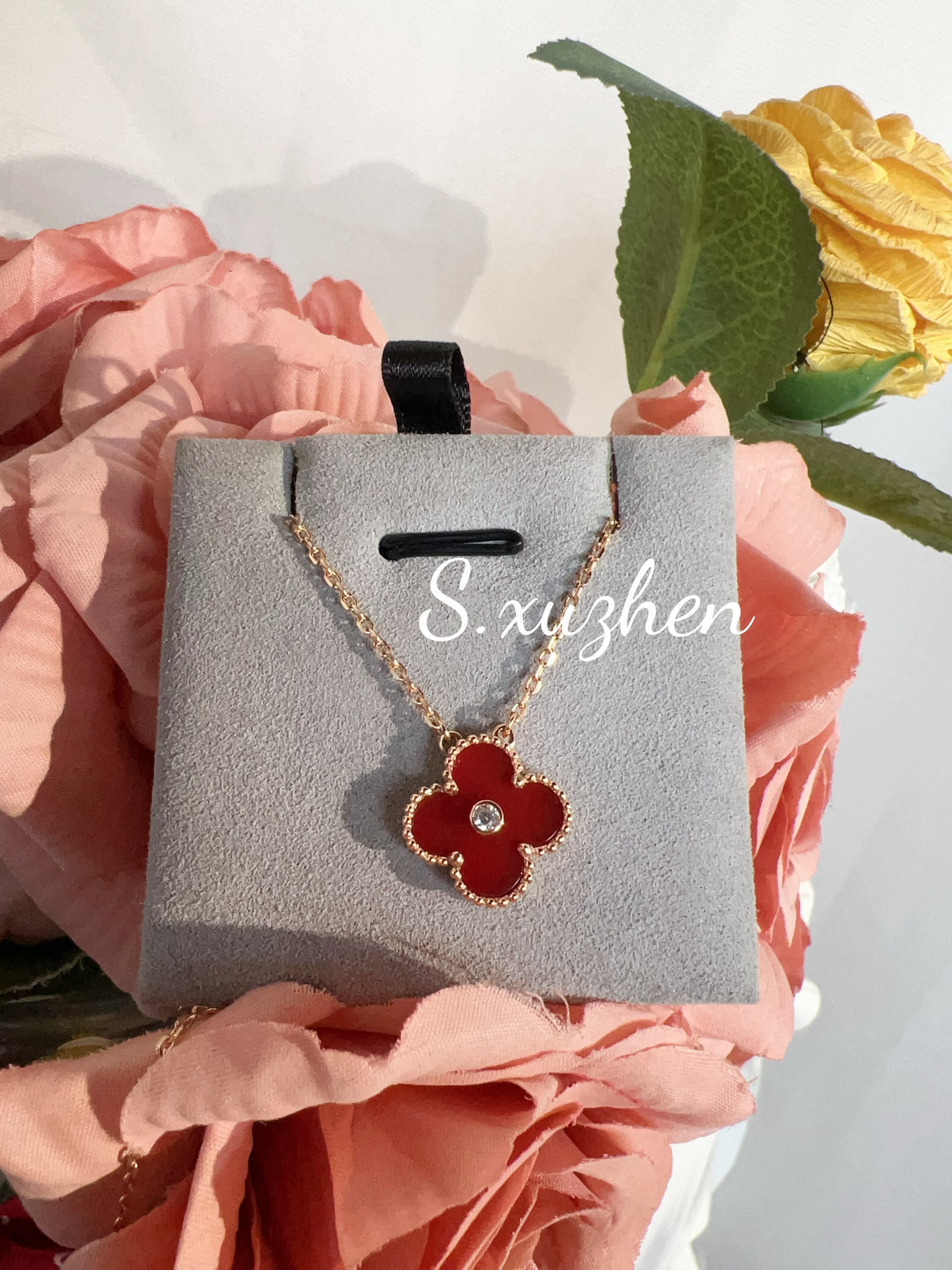 合金锆石项链 红色轻奢合成锆石圣诞款小众金色单花项链锁骨链