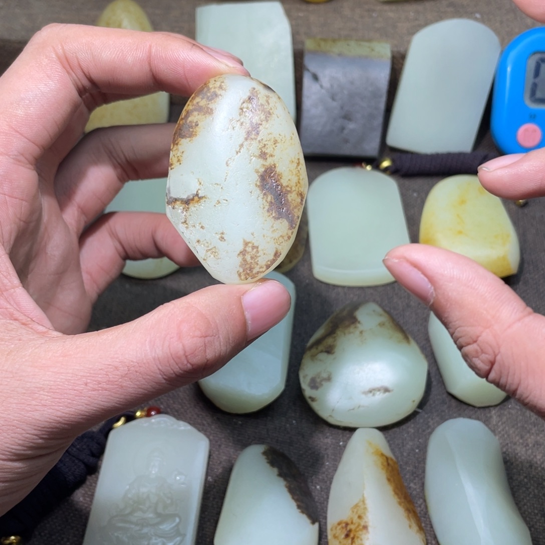 淡***ミ定制和田玉未镶嵌和田玉