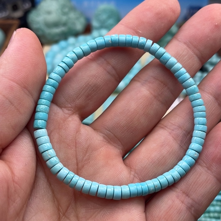 绿松石颈饰未镶嵌小**妖