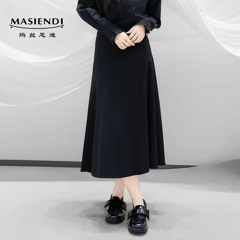 MASIENDI/玛丝恩迪显瘦法式高腰A字设计感气质半裙23250